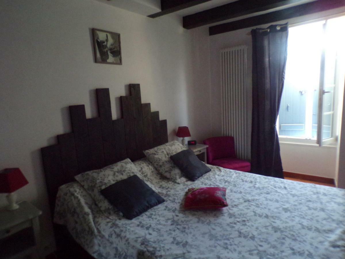 Bed and Breakfast L'Oasis Port-d'Envaux Екстер'єр фото